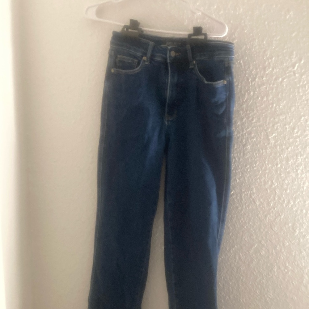 Judy blue straight jeans.